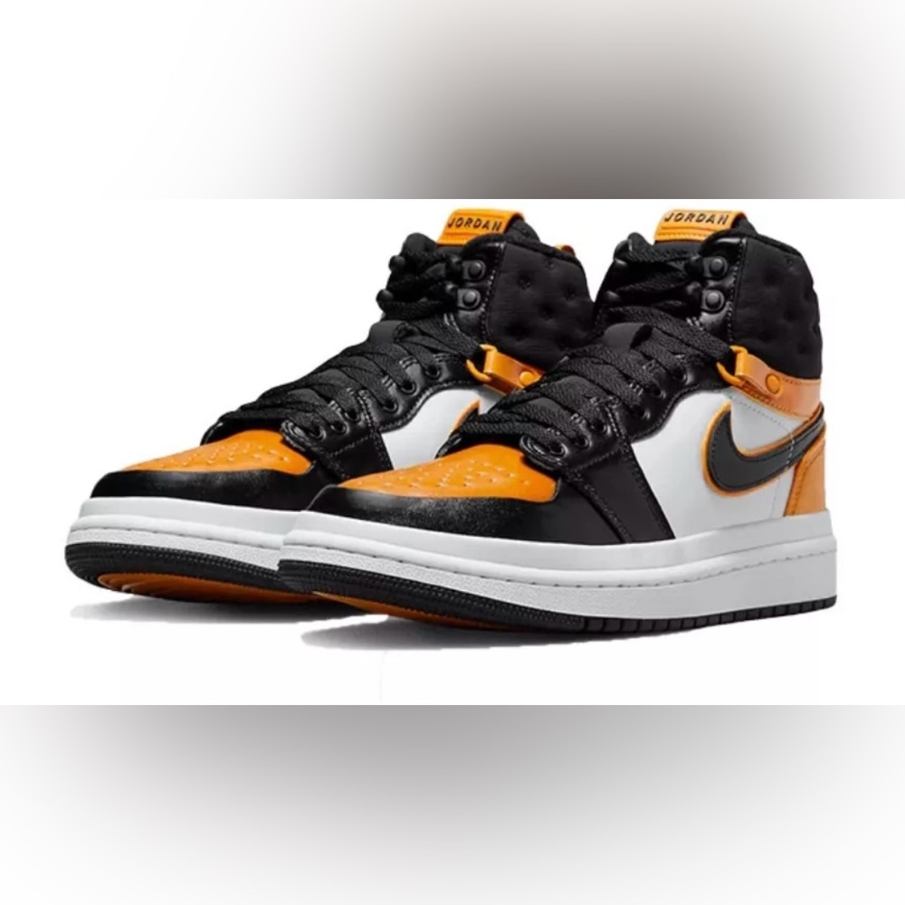 Nike Air Jordan Acclimate 🐝